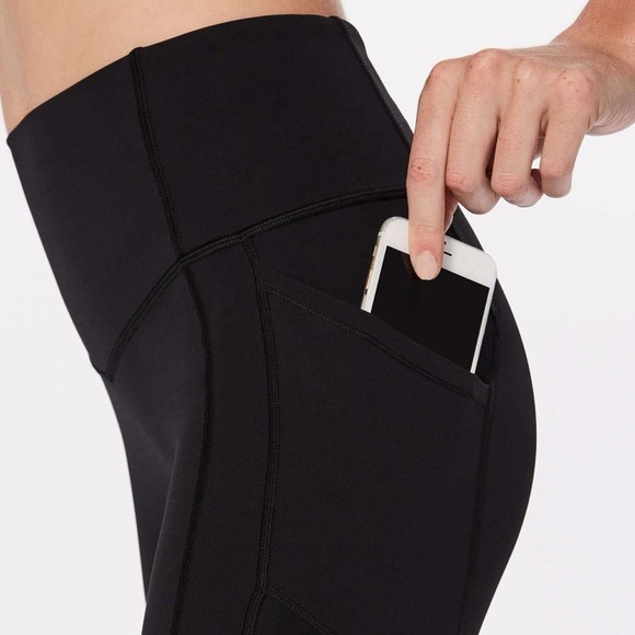 lululemon athletica All the Right Place Crop 23” Size 4 Black Leggings - Picture 4 of 11